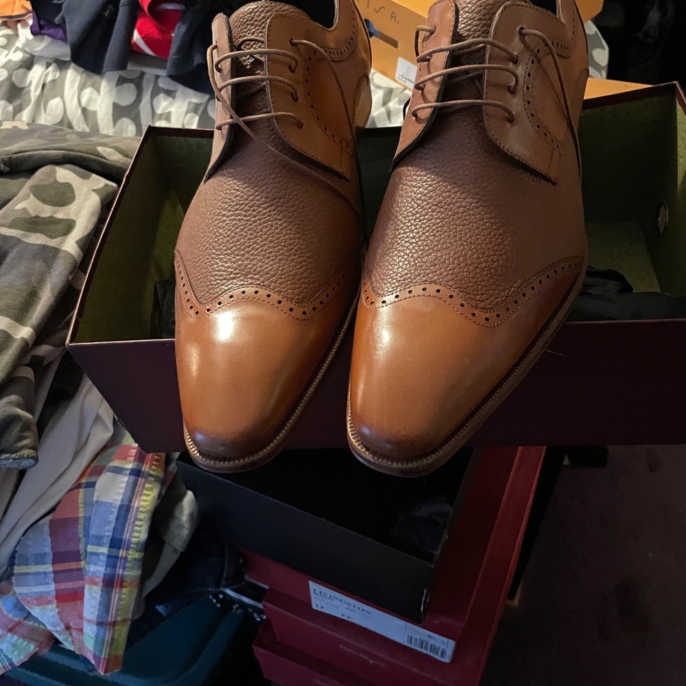 Mezlan Tan and Brown Leather Oxfords